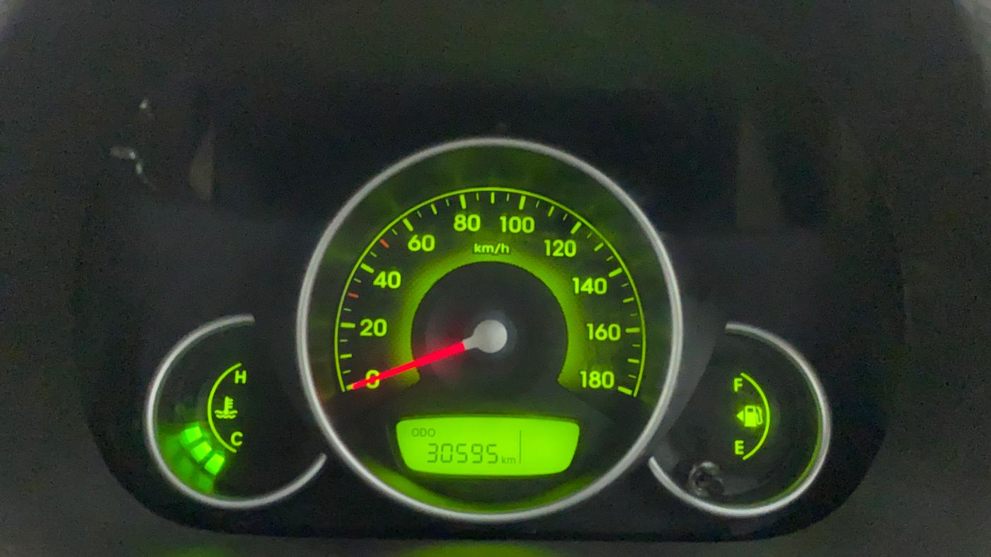 2018 Hyundai Eon MAGNA PLUS, Petrol, Manual, 30,989 km, Odometer Image