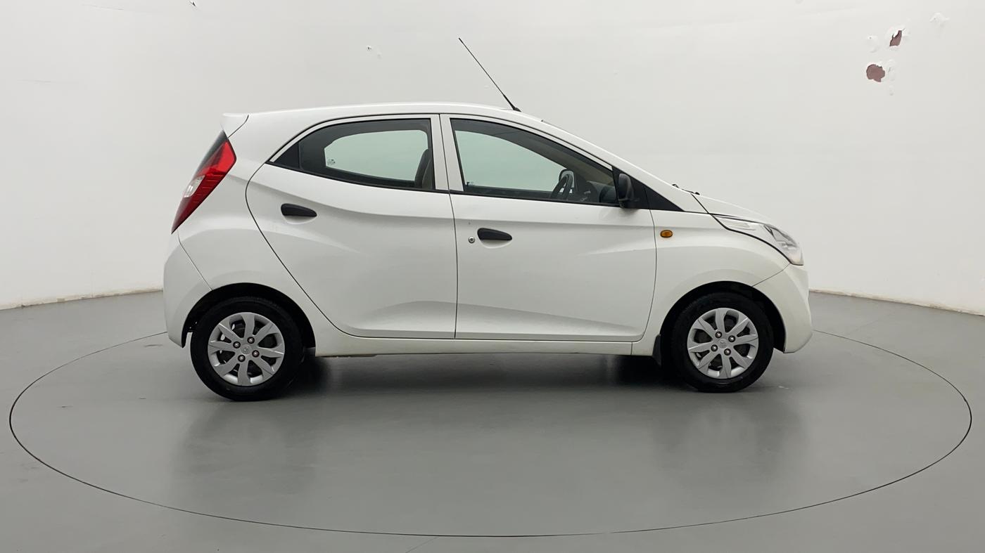 2018 Hyundai Eon MAGNA PLUS, Petrol, Manual, 30,989 km, Right Side