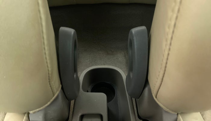 2013 Hyundai i10 MAGNA 1.2, Petrol, Manual, 37,291 km, Driver Side Adjustment Panel