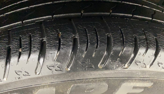 2017 Honda WR-V 1.5L I-DTEC VX MT, Diesel, Manual, 57,974 km, Right Front Tyre Tread