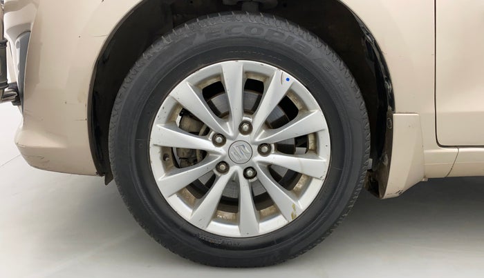 2013 Maruti Ertiga ZDI, Diesel, Manual, 61,948 km, Left Front Wheel