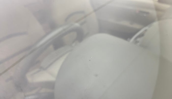 2013 Maruti Ertiga ZDI, Diesel, Manual, 61,948 km, Front windshield - Minor spot on windshield