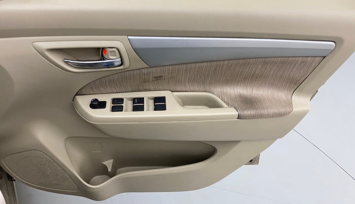 2013 Maruti Ertiga ZDI, Diesel, Manual, 61,948 km, Driver Side Door Panels Control