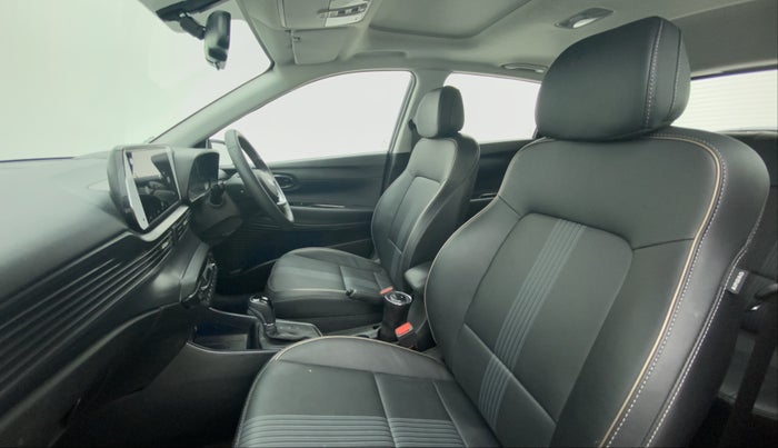 2021 Hyundai NEW I20 ASTA (O) 1.0 TURBO GDI DCT, Petrol, Automatic, 18,015 km, Right Side Front Door Cabin