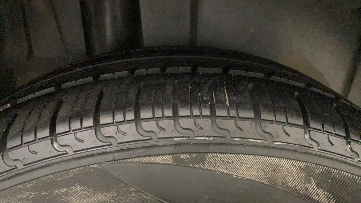 2016 Maruti Ertiga VDI SHVS, Diesel, Manual, 62,105 km, Right Rear Tyre Tread