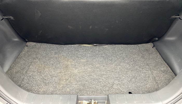 2017 Maruti Alto 800 LXI, Petrol, Manual, 30,136 km, Boot Inside