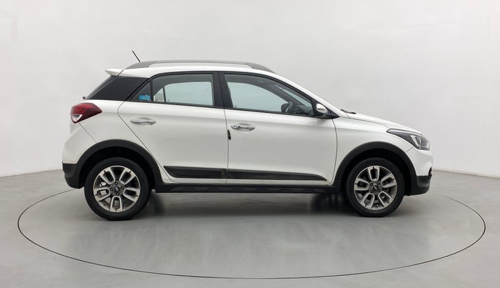2016 Hyundai i20 Active 1.4 SX, Diesel, Manual, 84,034 km, Right Side View