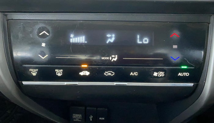2016 Honda City V MT PETROL, CNG, Manual, 88,187 km, Automatic Climate Control
