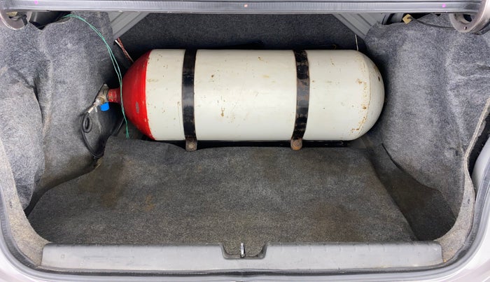 2016 Honda City V MT PETROL, CNG, Manual, 88,187 km, Boot Inside