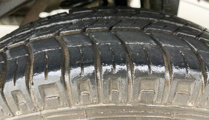 2020 Maruti Eeco TOUR V 5 SEATER CNG, CNG, Manual, 9,193 km, Left Rear Tyre Tread