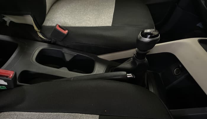 2024 Nissan MAGNITE XE, Petrol, Manual, 40,703 km, Gear Lever