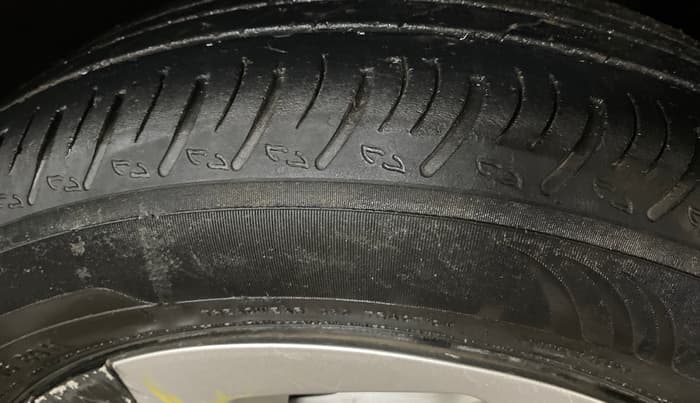2024 Nissan MAGNITE XE, Petrol, Manual, 40,703 km, Right Front Tyre Tread