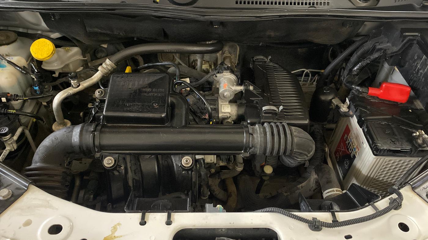 2024 Nissan MAGNITE XE, Petrol, Manual, 40,703 km, Engine View