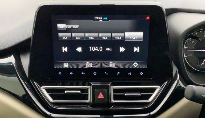 2023 Toyota Glanza V AMT, Petrol, Automatic, 7,834 km, Infotainment System