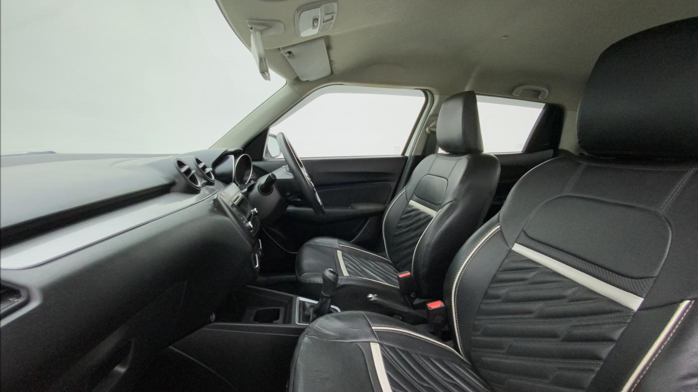 2018 Maruti Swift VXI, Petrol, Manual, 64,568 km, Right Side Front Door Cabin
