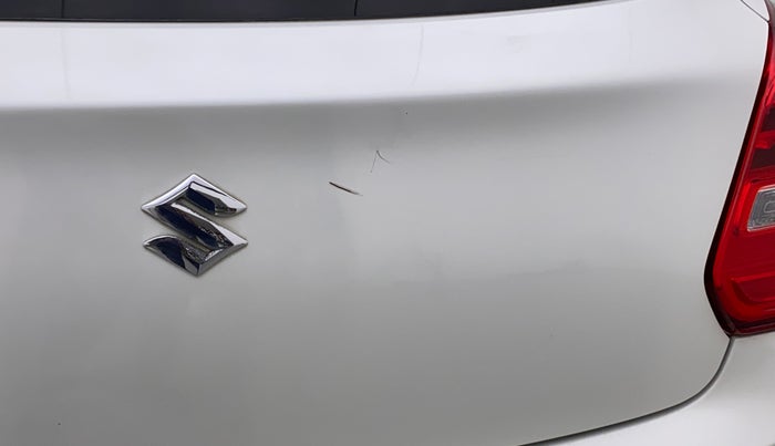 2018 Maruti Swift VXI, Petrol, Manual, 64,568 km, Dicky (Boot door) - Minor scratches