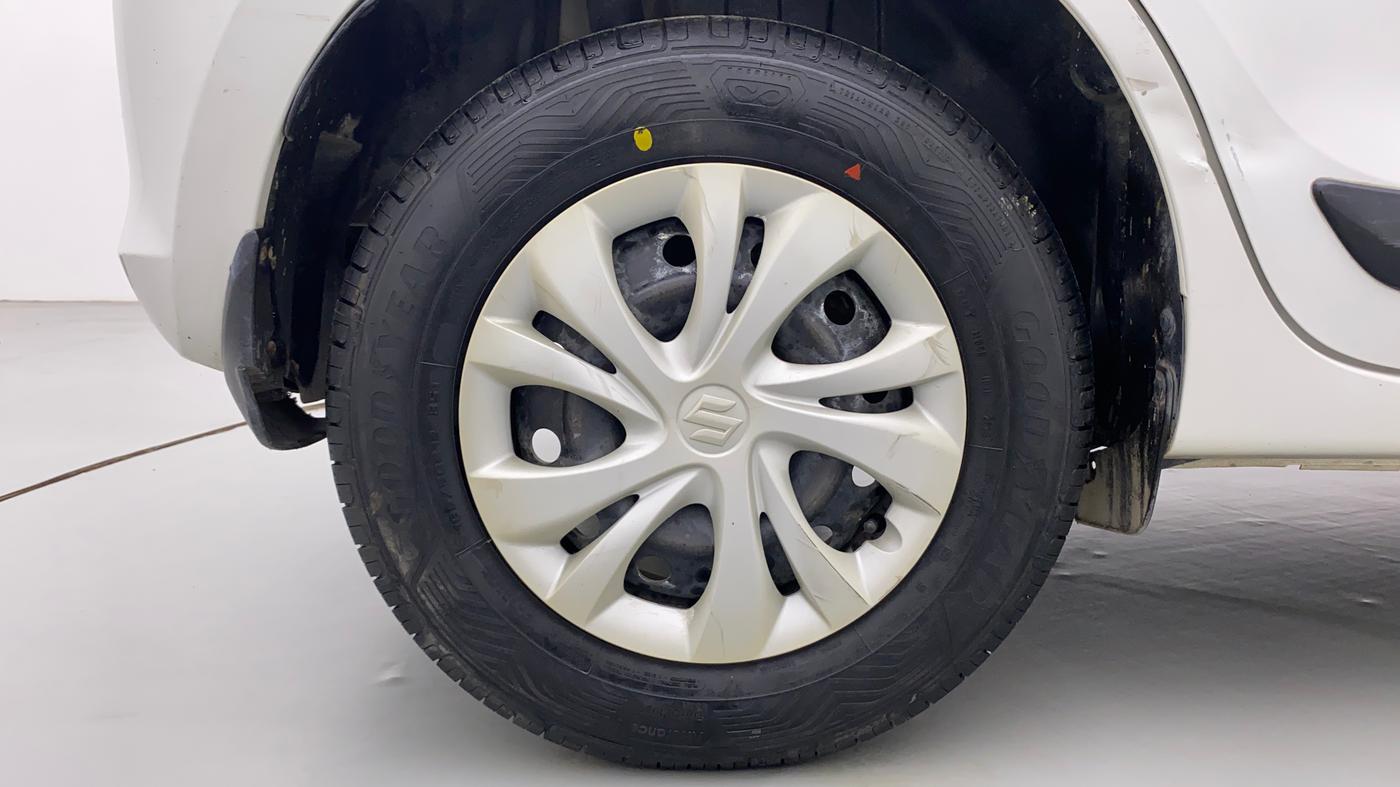 2018 Maruti Swift VXI, Petrol, Manual, 64,568 km, Right Rear Wheel