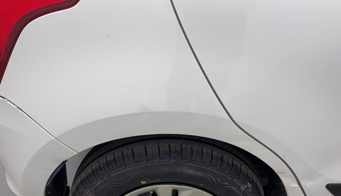 2018 Maruti Swift VXI, Petrol, Manual, 64,568 km, Right quarter panel - Minor scratches