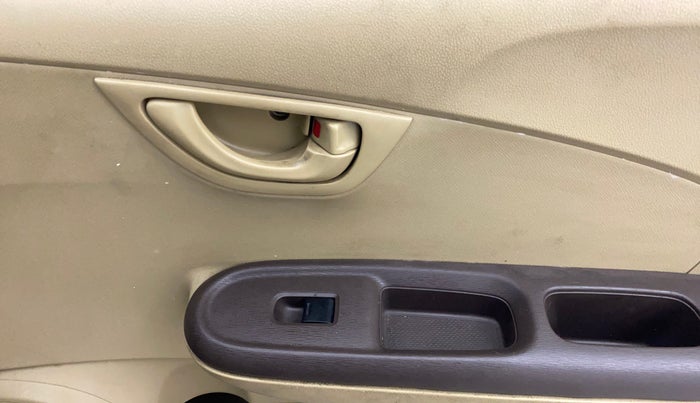 2013 Honda Brio EX MT, Petrol, Manual, 39,047 km, Driver Side Door Panels Control