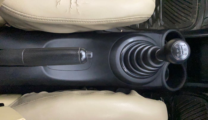 2013 Honda Brio EX MT, Petrol, Manual, 39,047 km, Gear Lever