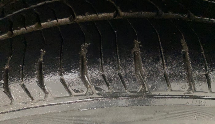 2013 Honda Brio EX MT, Petrol, Manual, 39,047 km, Left Rear Tyre Tread