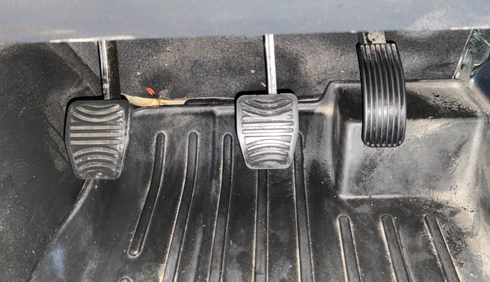 2022 Mahindra Thar LX HT PETROL 4WD MT, Petrol, Manual, 52,058 km, Pedals