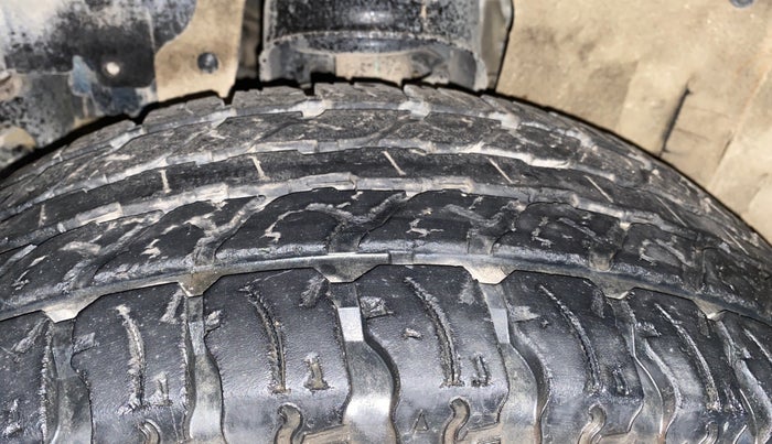 2022 Mahindra Thar LX HT PETROL 4WD MT, Petrol, Manual, 52,058 km, Left Front Tyre Tread