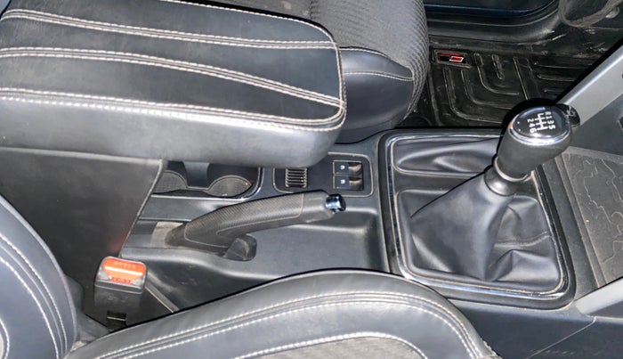 2022 Mahindra Thar LX HT PETROL 4WD MT, Petrol, Manual, 52,058 km, Gear Lever