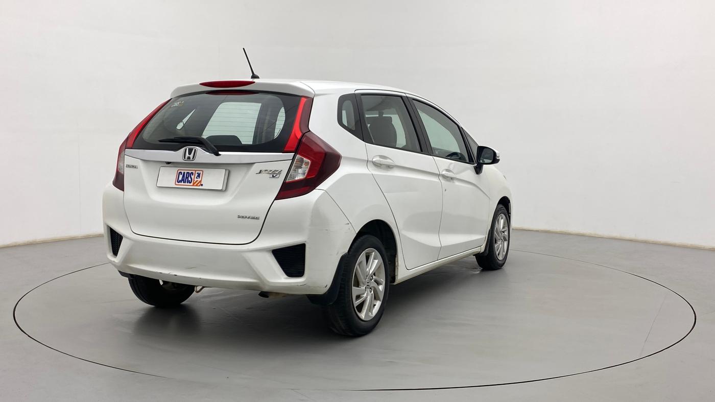 2016 Honda Jazz 1.5L I-DTEC V, Diesel, Manual, 1,17,170 km, Right Back Diagonal