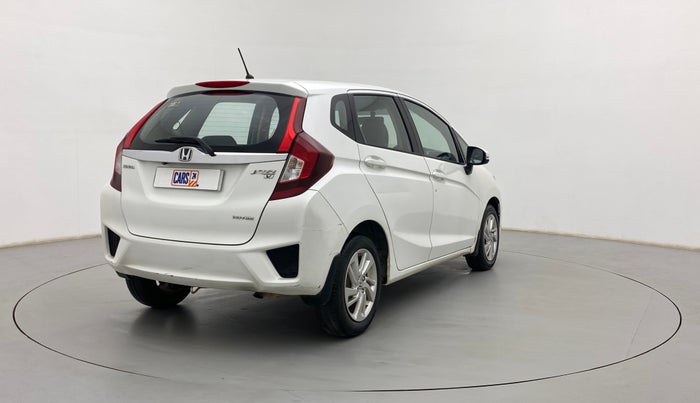 2016 Honda Jazz 1.5L I-DTEC V, Diesel, Manual, 1,17,170 km, Right Back Diagonal