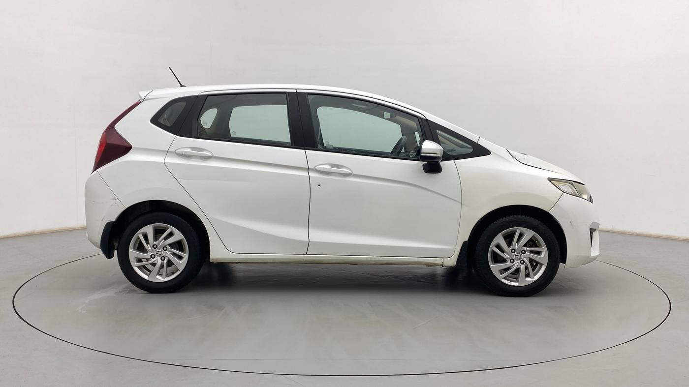 2016 Honda Jazz 1.5L I-DTEC V, Diesel, Manual, 1,17,170 km, Right Side View