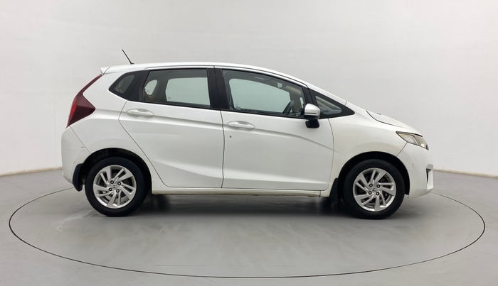 2016 Honda Jazz 1.5L I-DTEC V, Diesel, Manual, 1,17,170 km, Right Side View