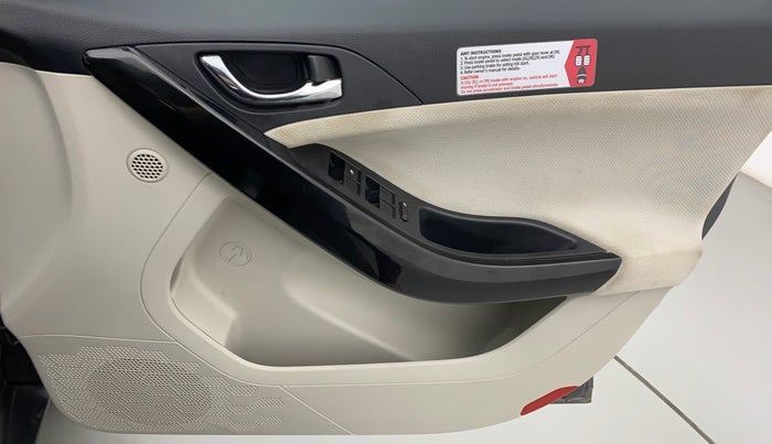 2021 Tata NEXON XZA PLUS PETROL, Petrol, Automatic, 21,987 km, Driver Side Door Panels Control