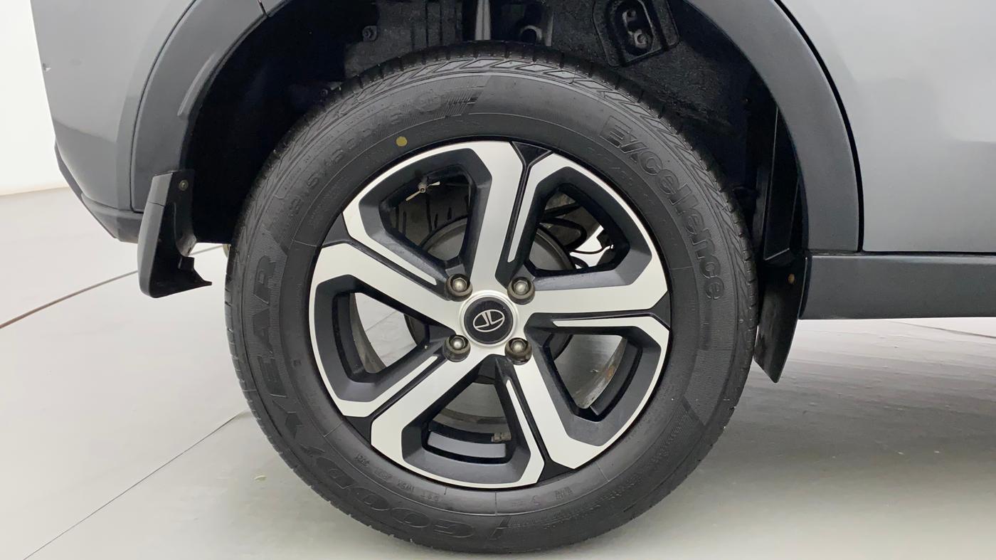 2021 Tata NEXON XZA PLUS PETROL, Petrol, Automatic, 21,987 km, Right Rear Wheel