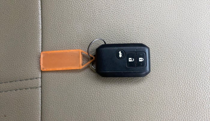 2017 Maruti Dzire ZXI PLUS AMT, Petrol, Automatic, 57,715 km, Key Close Up