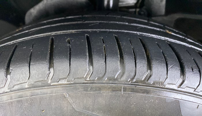 2020 Ford Ecosport TITANIUM 1.5L DIESEL, Diesel, Manual, 96,832 km, Left Front Tyre Tread