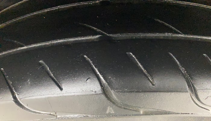 2022 Maruti Swift VXI AMT, Petrol, Automatic, 65,032 km, Left Rear Tyre Tread