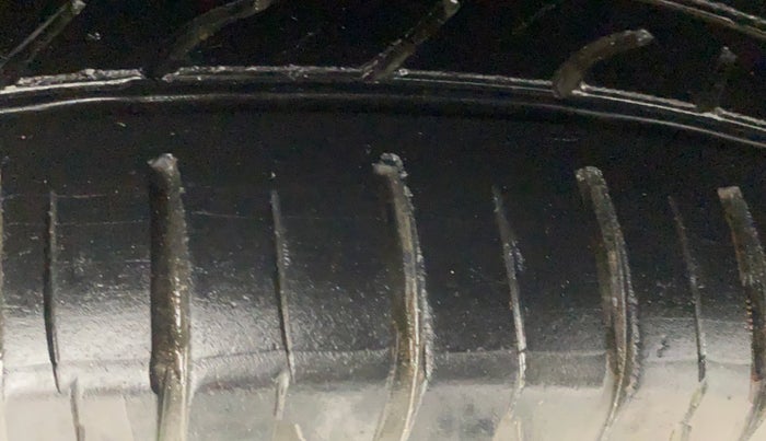 2022 Maruti Swift VXI AMT, Petrol, Automatic, 65,032 km, Right Rear Tyre Tread