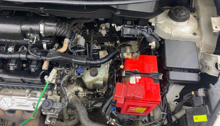 2022 Maruti Swift VXI AMT, Petrol, Automatic, 65,032 km, Engine View - Left