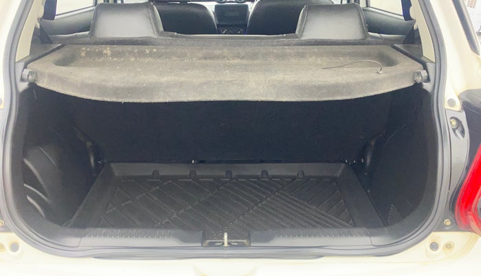 2022 Maruti Swift VXI AMT, Petrol, Automatic, 65,032 km, Boot Inside