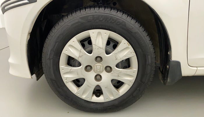 2013 Honda Amaze 1.2L I-VTEC S, CNG, Manual, 1,07,725 km, Left Front Wheel