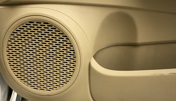 2013 Honda Amaze 1.2L I-VTEC S, CNG, Manual, 1,07,725 km, Speaker