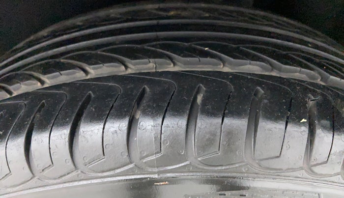 2018 Ford Ecosport TREND + 1.5 TI VCT AT, Petrol, Automatic, 12,906 km, Left Rear Tyre Tread