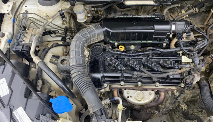 2022 Maruti Vitara Brezza LXI, Petrol, Manual, 70,799 km, Engine View - Right