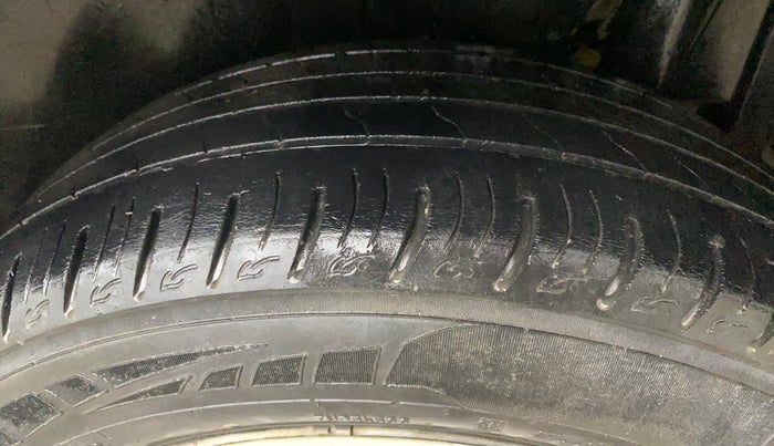 2022 Maruti Vitara Brezza LXI, Petrol, Manual, 70,799 km, Left Rear Tyre Tread