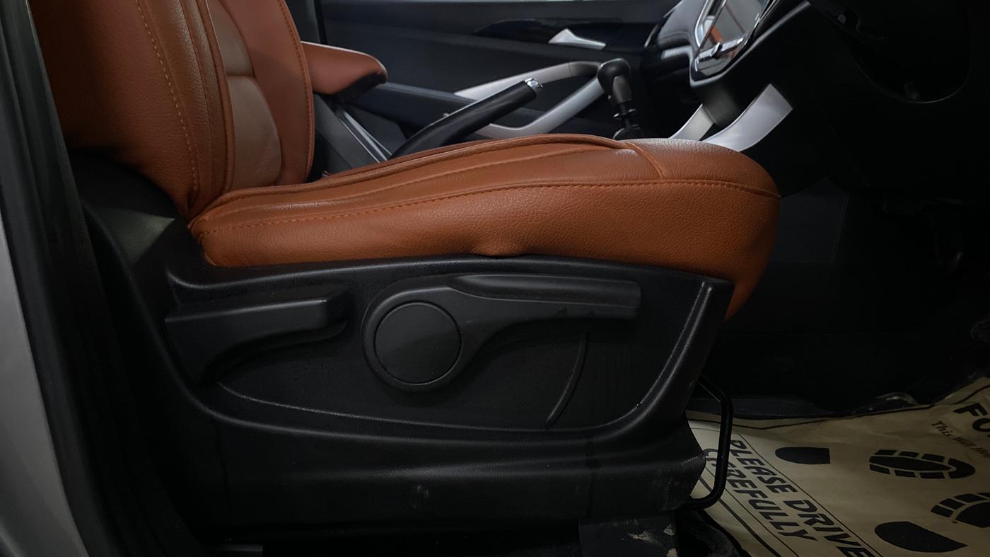 2021 MG HECTOR SUPER HYBRID 1.5 PETROL, Petrol, Manual, 49,371 km, Driver Side Adjustment Panel