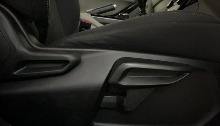 2020 Tata NEXON XZ PLUS PETROL, Petrol, Manual, 30,640 km, Driver Side Adjustment Panel