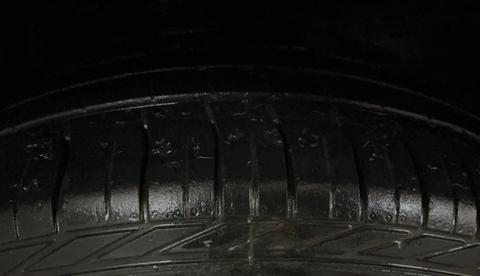 2020 Tata NEXON XZ PLUS PETROL, Petrol, Manual, 30,640 km, Right Front Tyre Tread