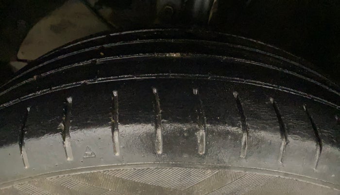 2018 Maruti Baleno ALPHA PETROL 1.2, Petrol, Manual, 70,584 km, Left Front Tyre Tread