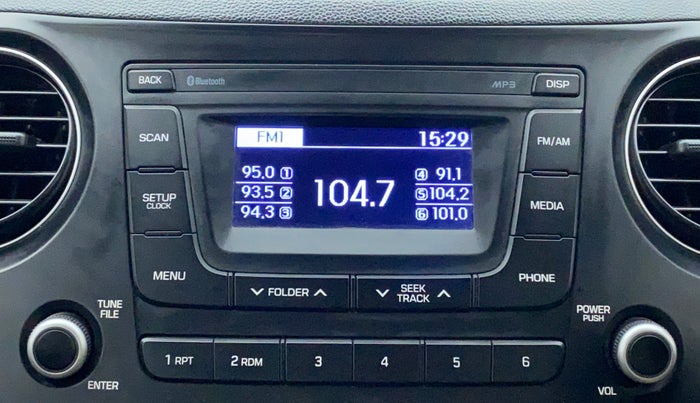 2016 Hyundai Grand i10 ASTA (O) 1.2 KAPPA VTVT, Petrol, Manual, 32,226 km, Infotainment System